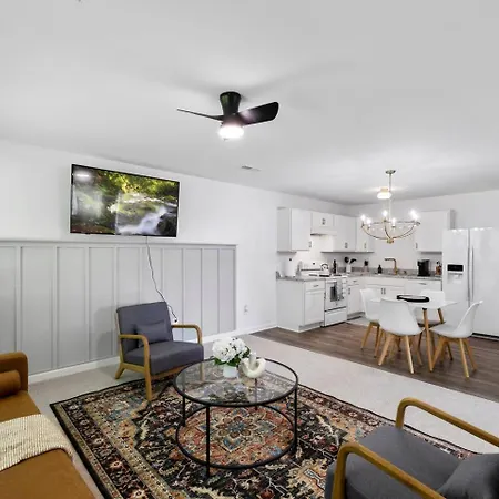 Cozy Retreat, Serene 4Br Ranch